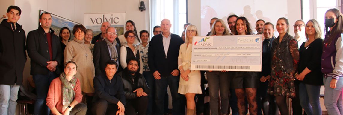 remise de chèque Volvic en Rose